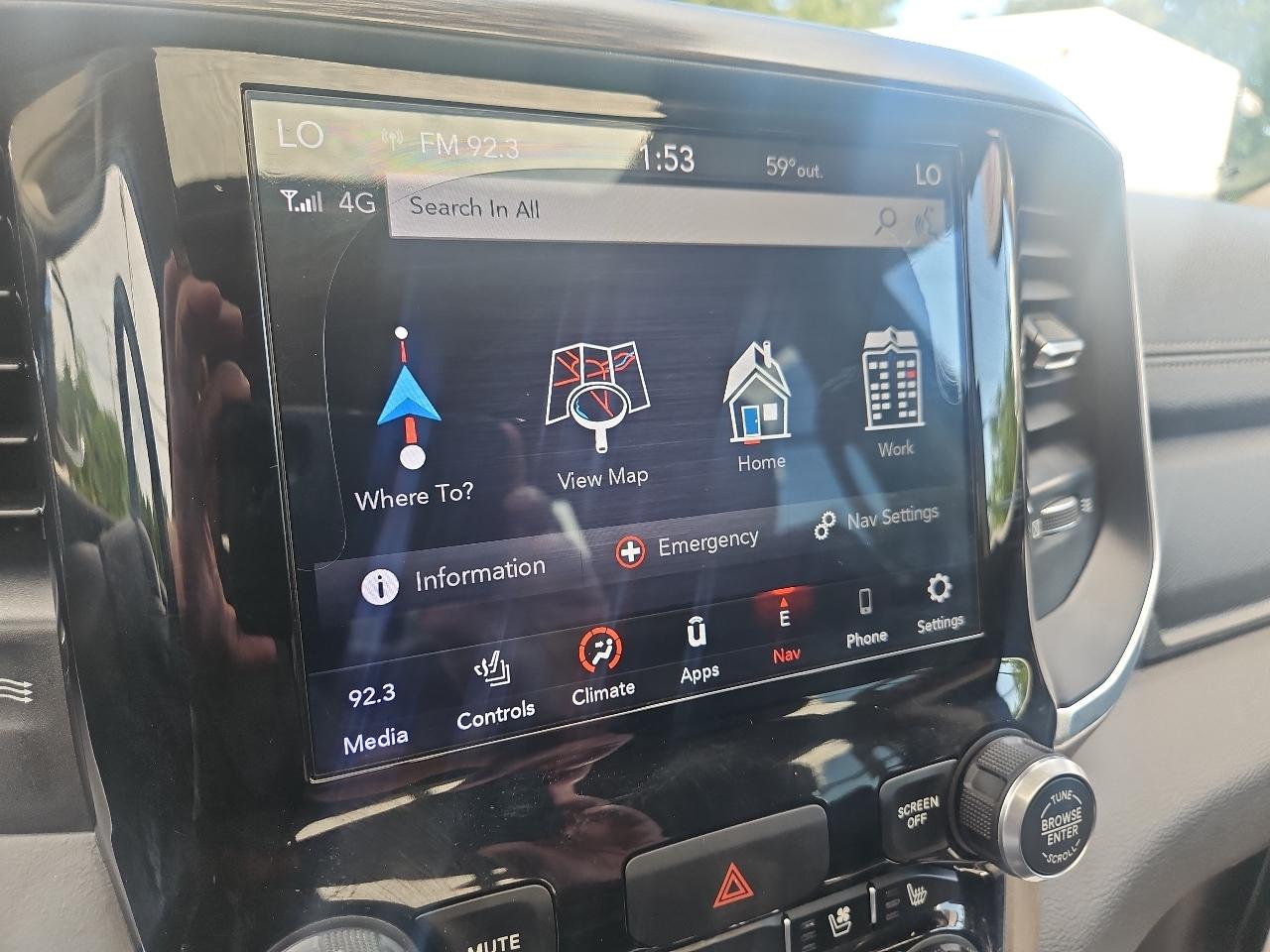 RAM 2500 Laramie 4x4 Crew Cab 6'4" Box 2019