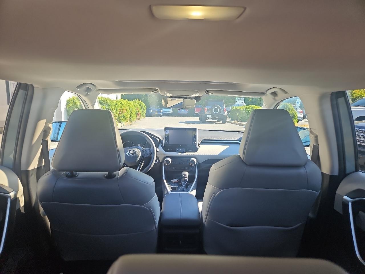 Toyota RAV4 XLE Premium AWD (Natl) 2022
