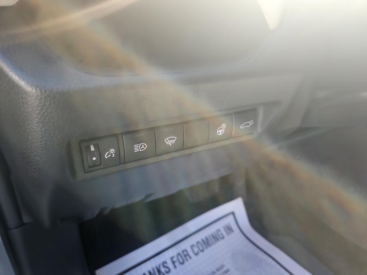 Toyota RAV4 XLE Premium AWD (Natl) 2022