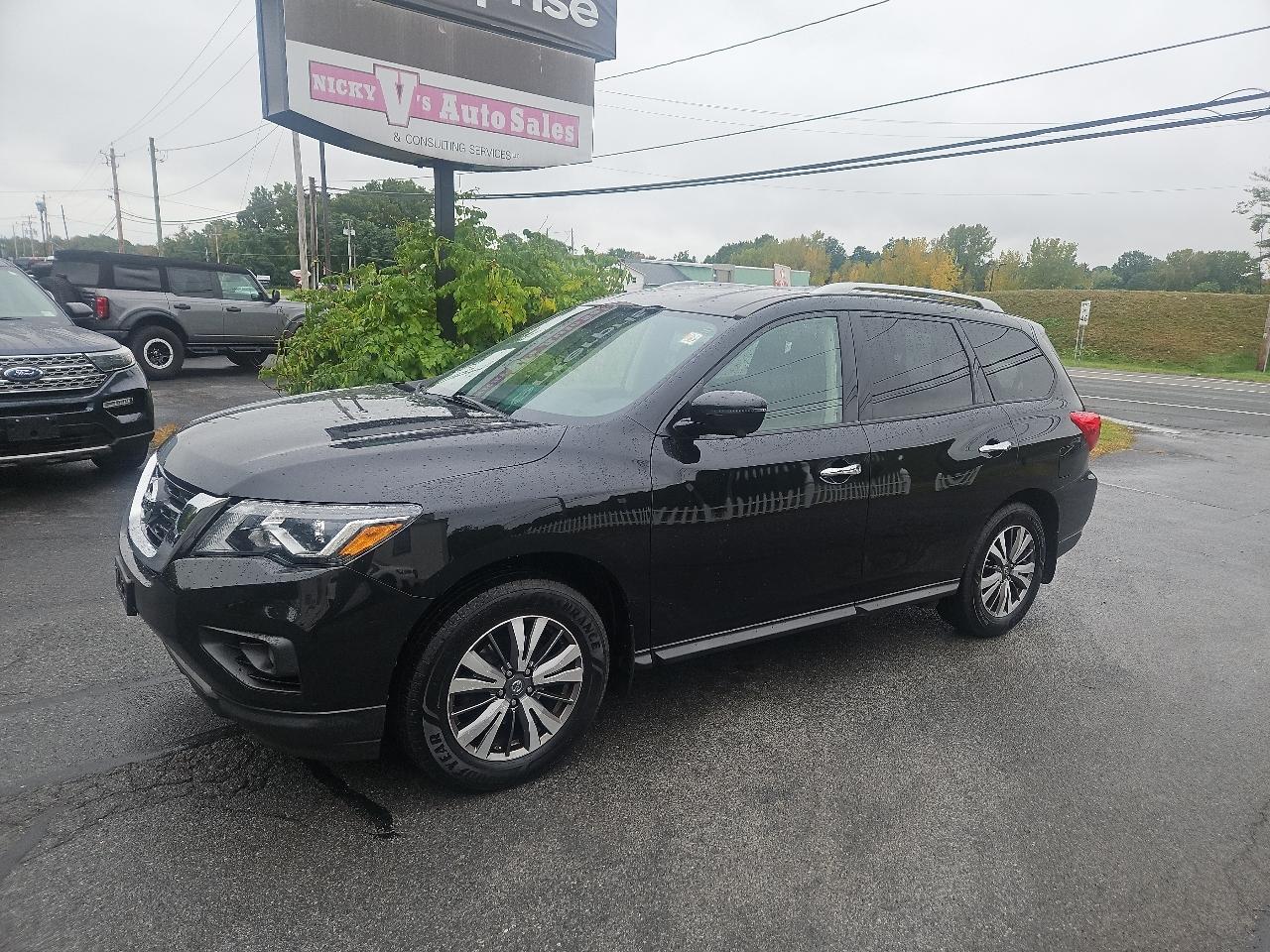 Nissan Pathfinder 4x4 SL 2019
