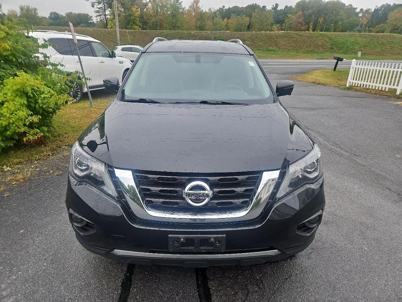 Nissan Pathfinder 4x4 SL 2019