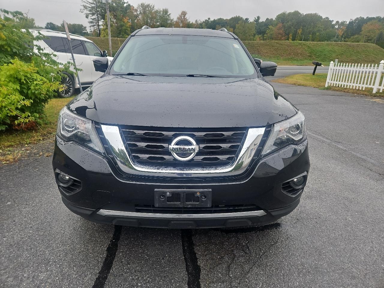 Nissan Pathfinder 4x4 SL 2019