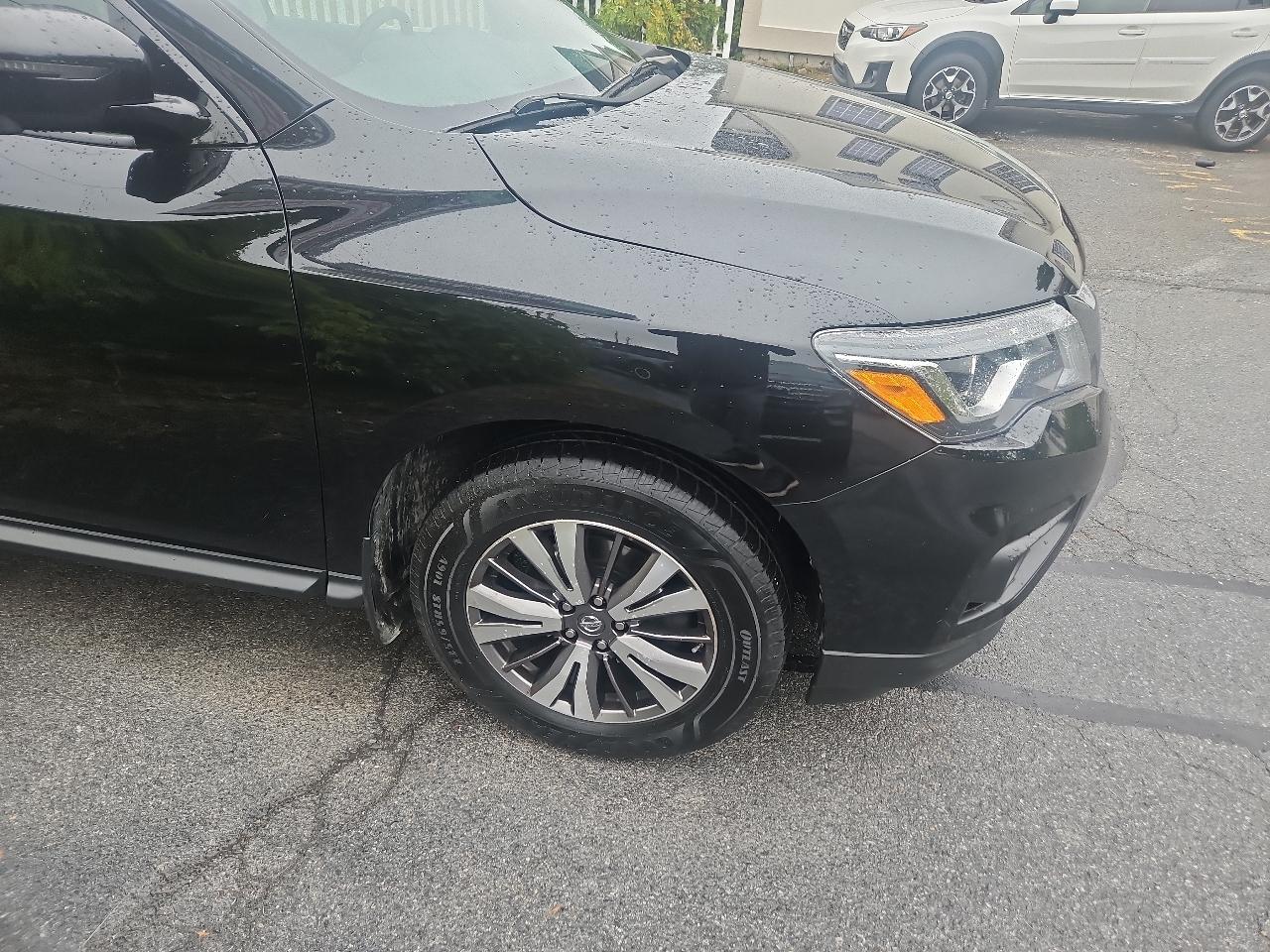 Nissan Pathfinder 4x4 SL 2019