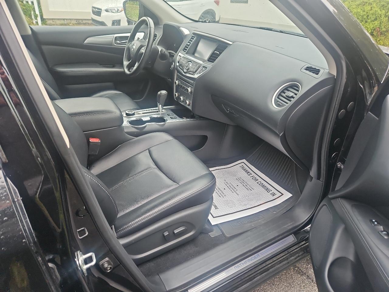Nissan Pathfinder 4x4 SL 2019