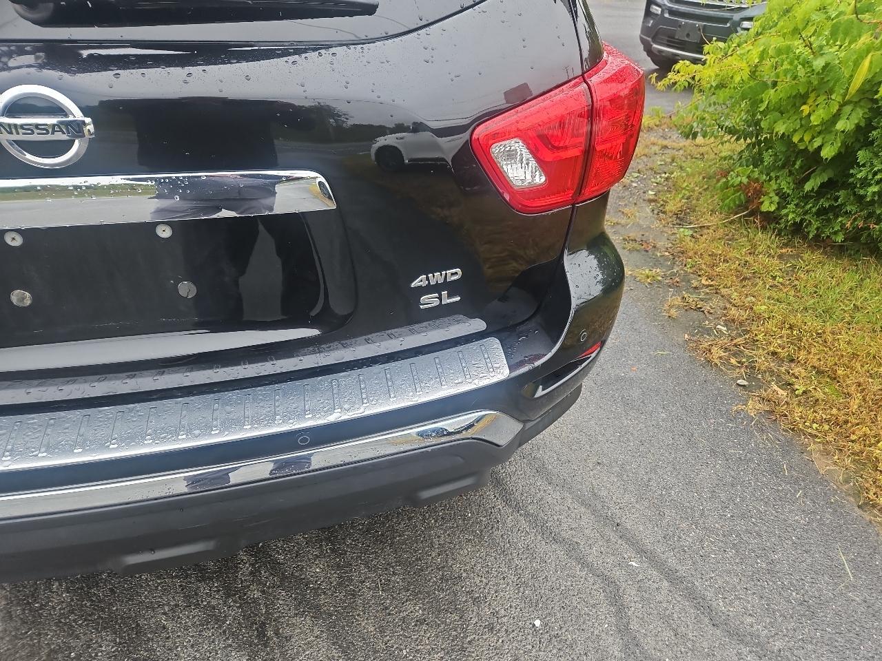 Nissan Pathfinder 4x4 SL 2019