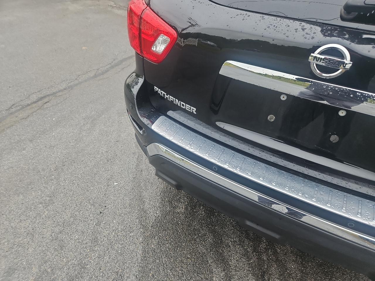 Nissan Pathfinder 4x4 SL 2019