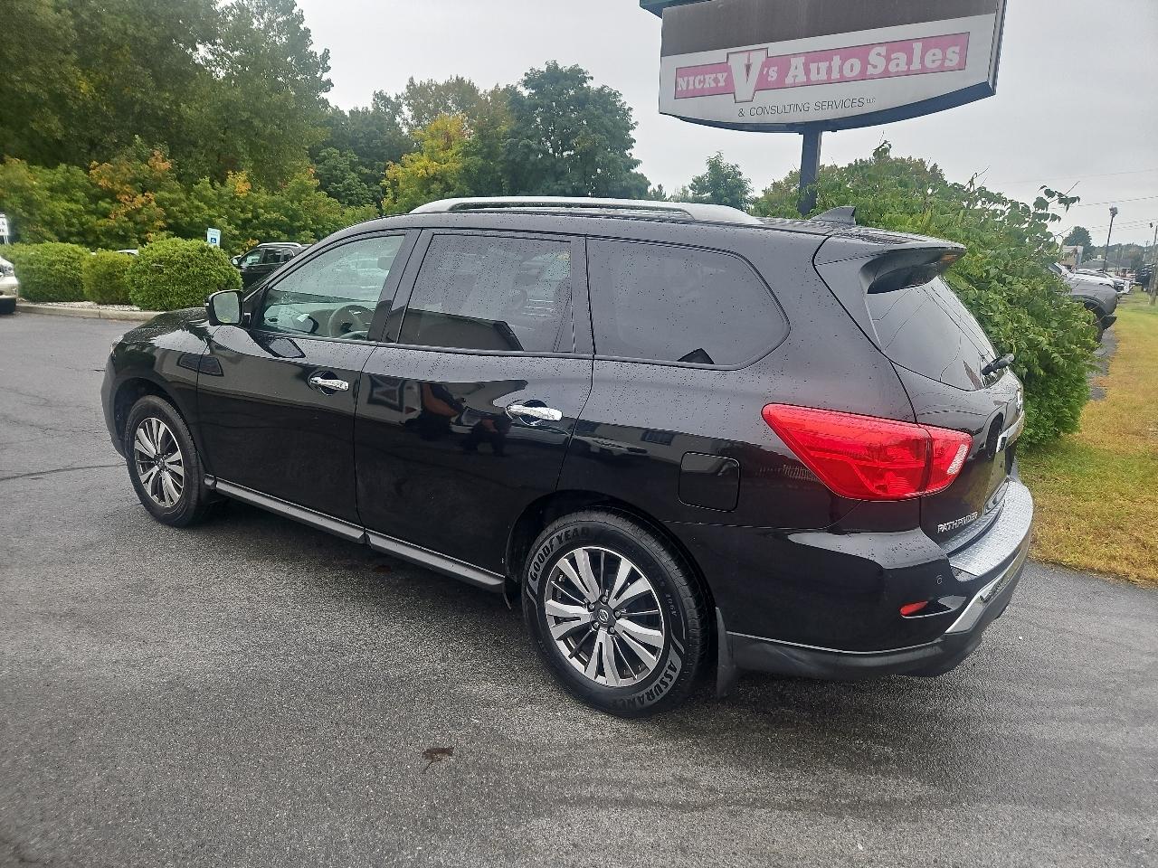 Nissan Pathfinder 4x4 SL 2019