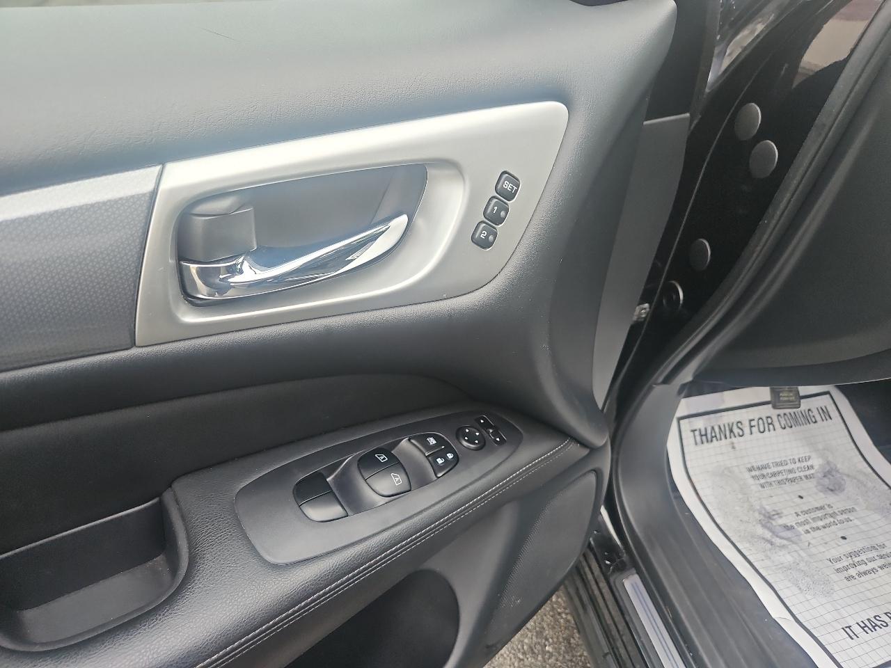 Nissan Pathfinder 4x4 SL 2019