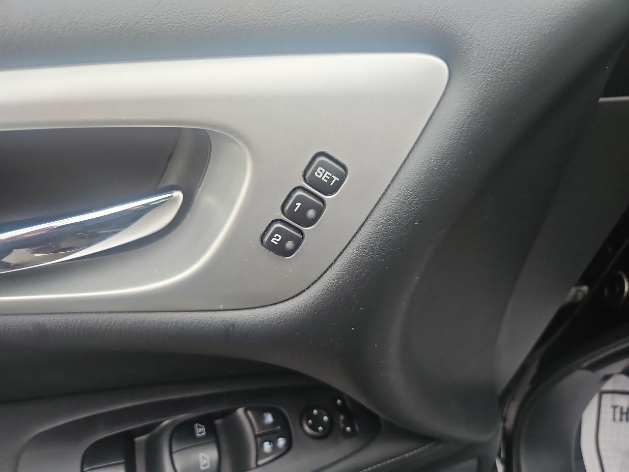Nissan Pathfinder 4x4 SL 2019