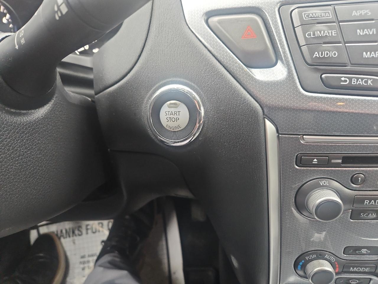 Nissan Pathfinder 4x4 SL 2019