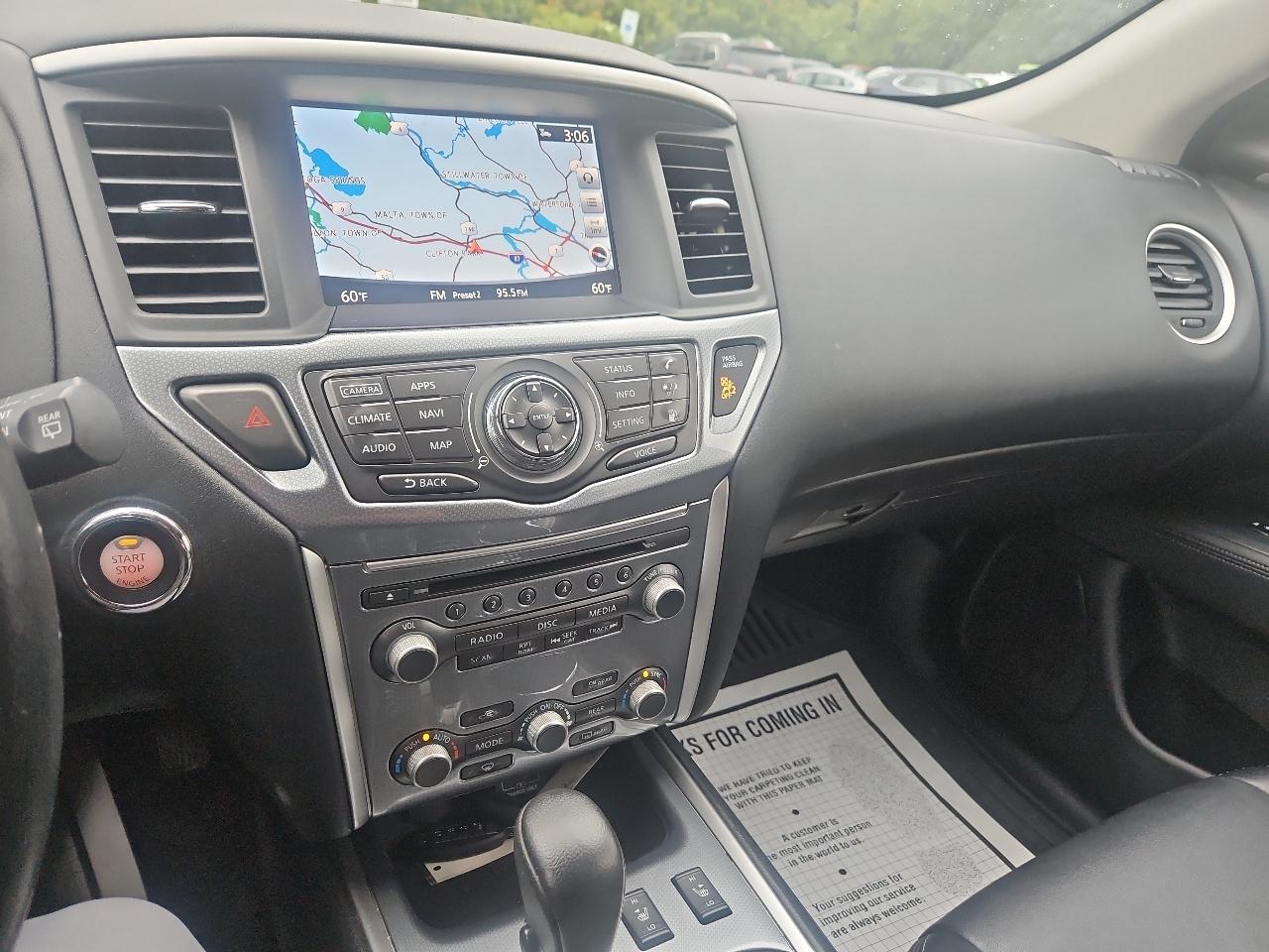 Nissan Pathfinder 4x4 SL 2019