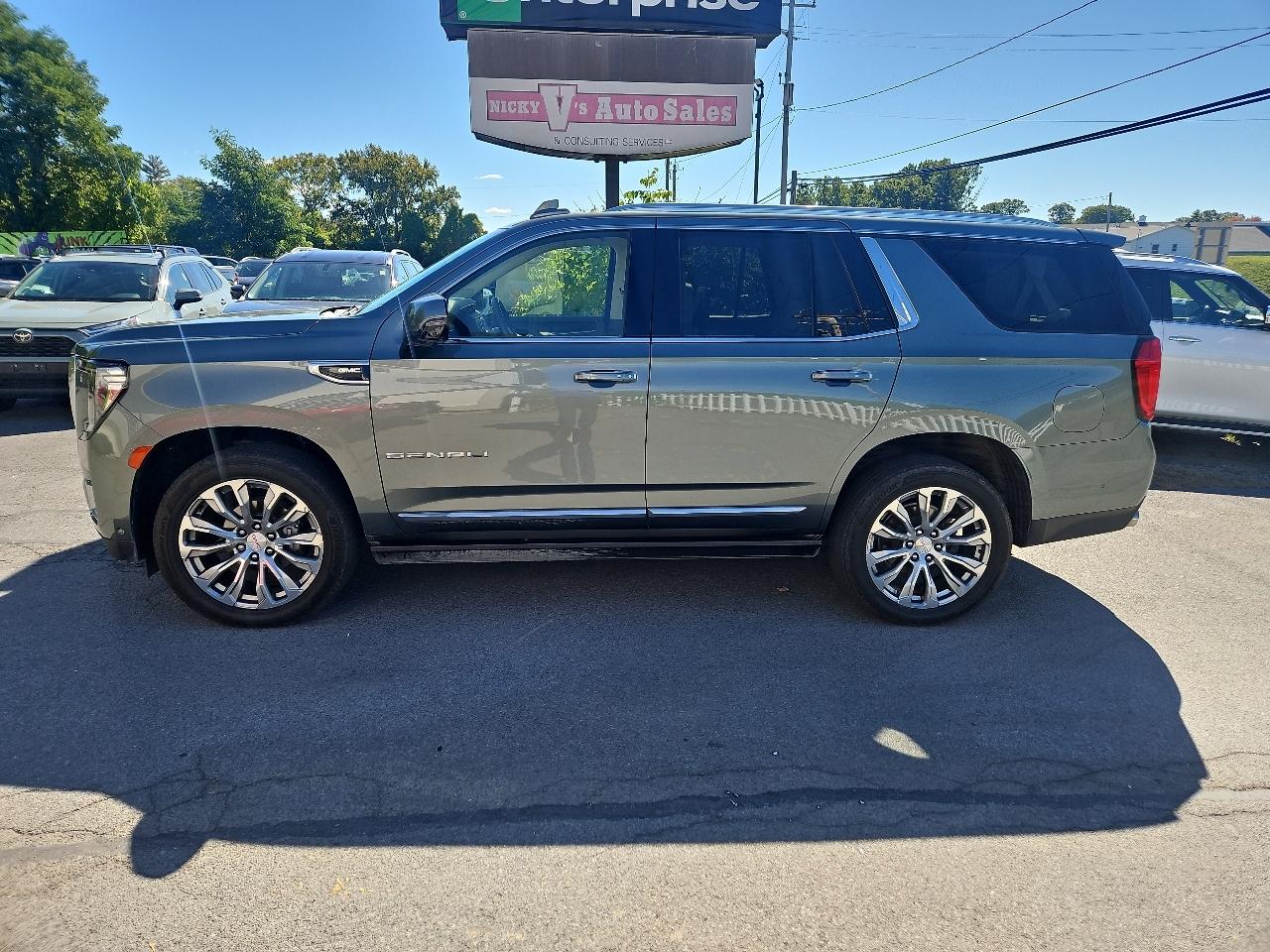 GMC Yukon 4WD 4dr Denali 2023