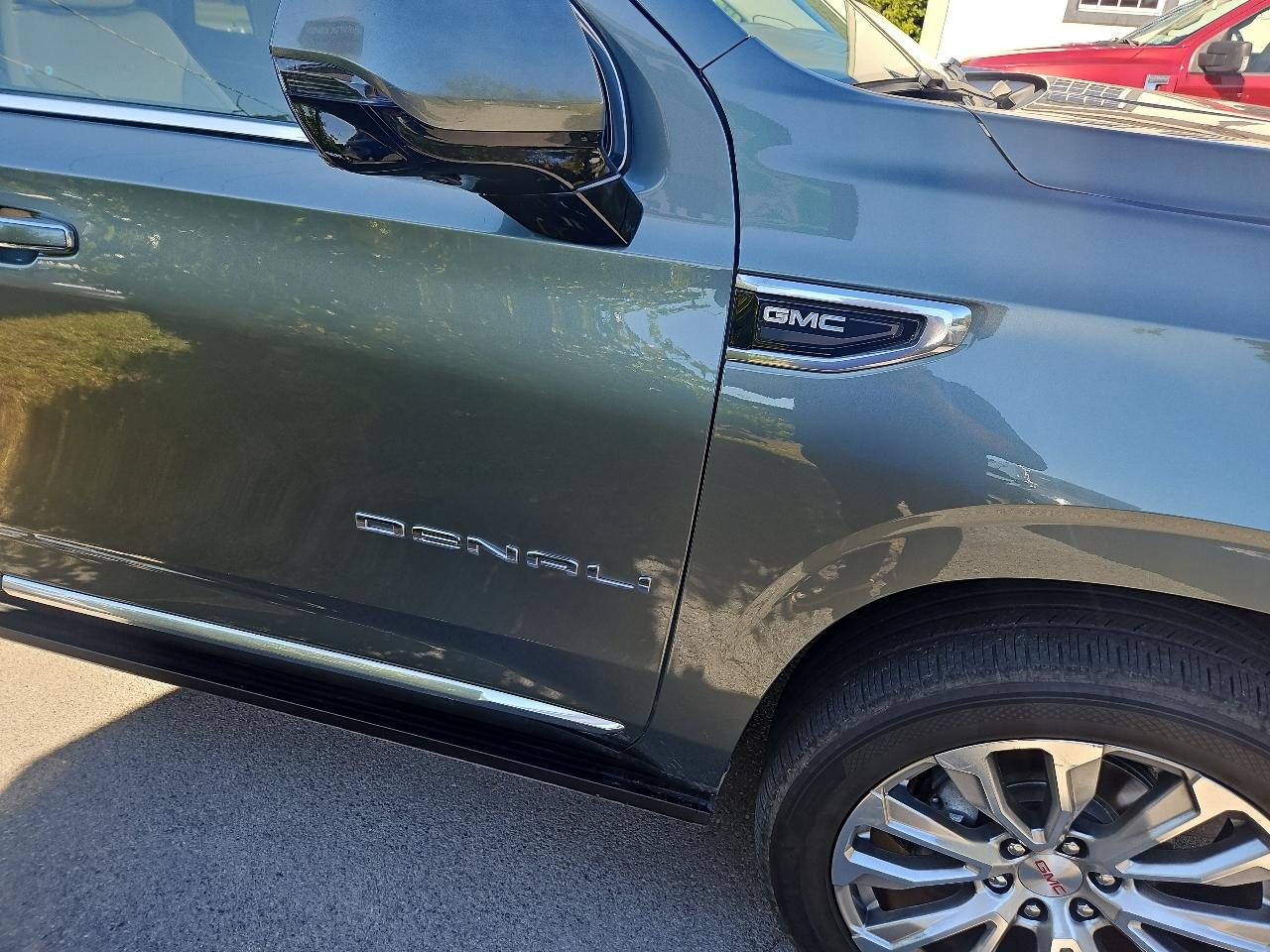 GMC Yukon 4WD 4dr Denali 2023