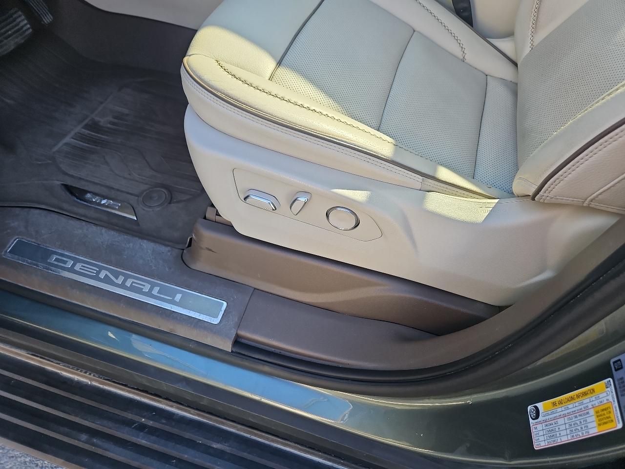 GMC Yukon 4WD 4dr Denali 2023