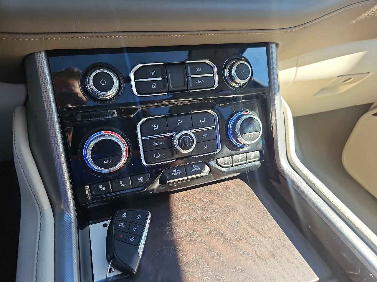 GMC Yukon 4WD 4dr Denali 2023