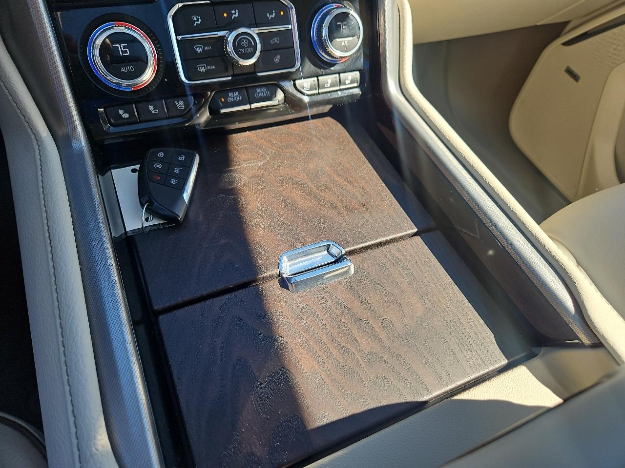 GMC Yukon 4WD 4dr Denali 2023