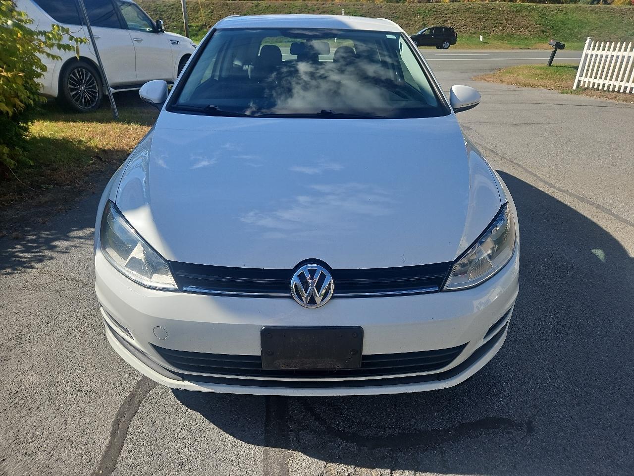 Volkswagen Golf 2dr HB Man Launch Edition *Ltd Avail* 2015
