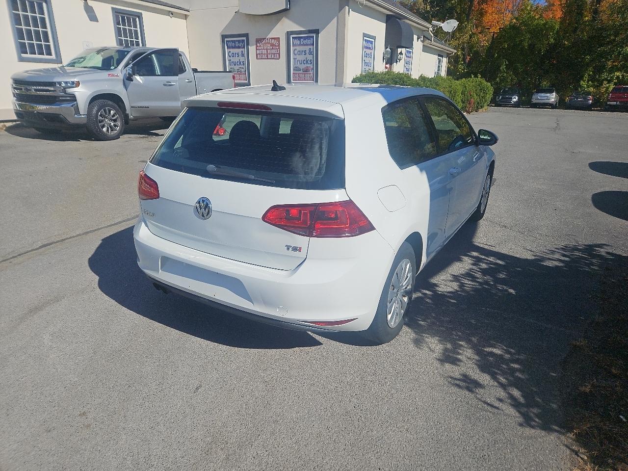 Volkswagen Golf 2dr HB Man Launch Edition *Ltd Avail* 2015