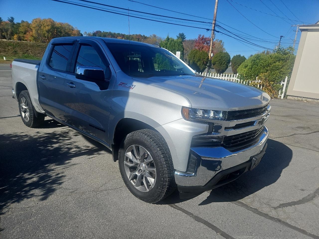 Chevrolet Silverado 1500 4WD Crew Cab 147" LT w/1LT 2021