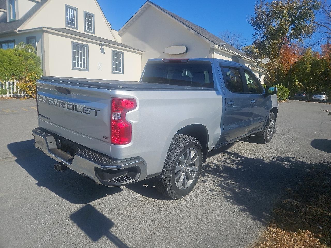 Chevrolet Silverado 1500 4WD Crew Cab 147" LT w/1LT 2021