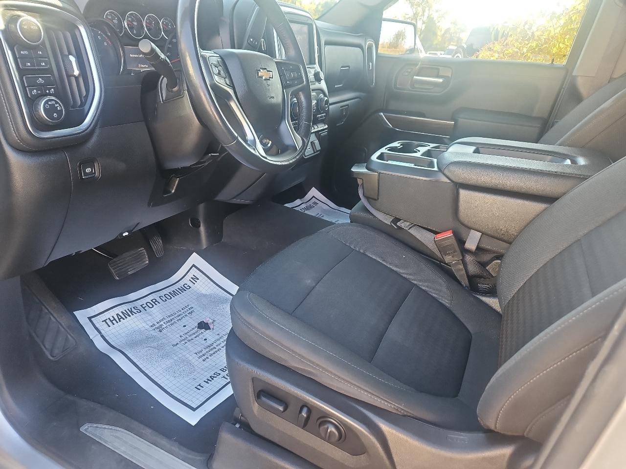 Chevrolet Silverado 1500 4WD Crew Cab 147" LT w/1LT 2021