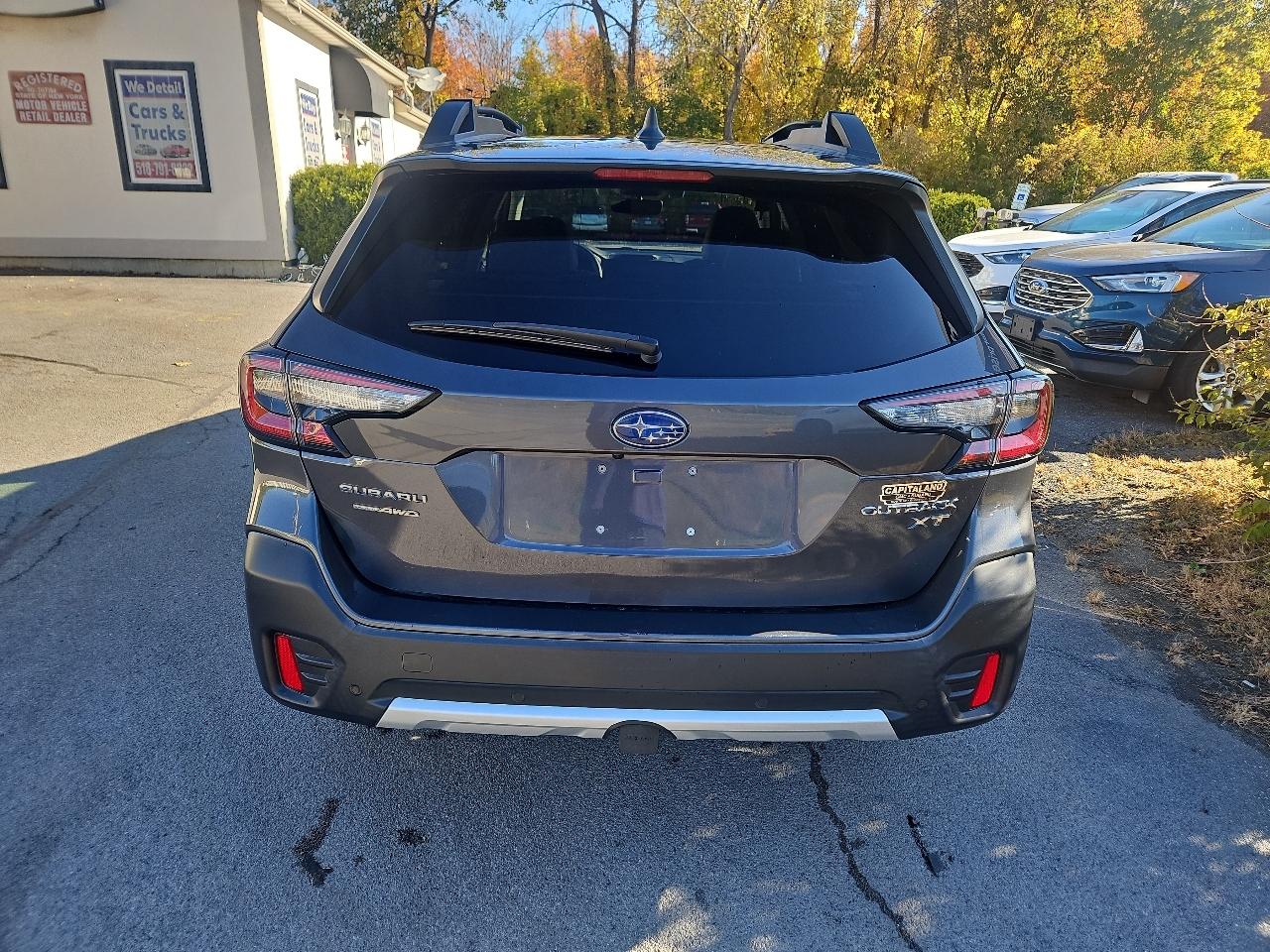 Subaru Outback Limited XT CVT 2021