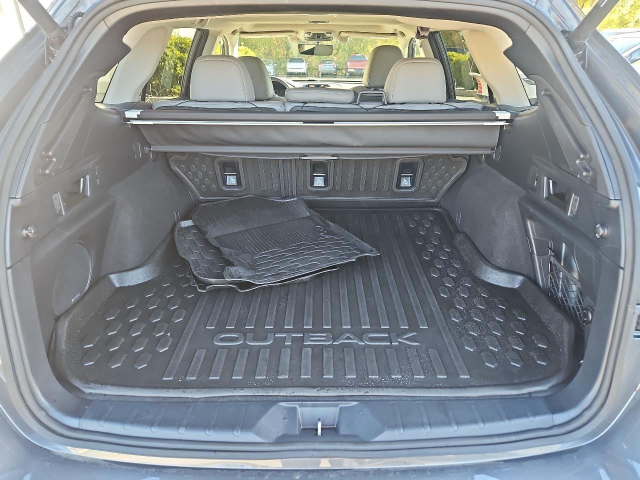 Subaru Outback Limited XT CVT 2021