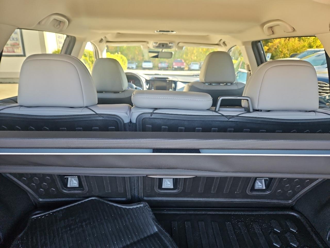 Subaru Outback Limited XT CVT 2021