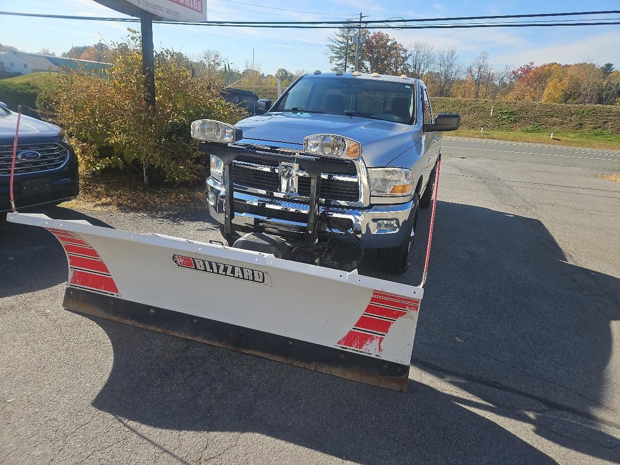RAM 2500 4WD Reg Cab 140.5" SLT 2012