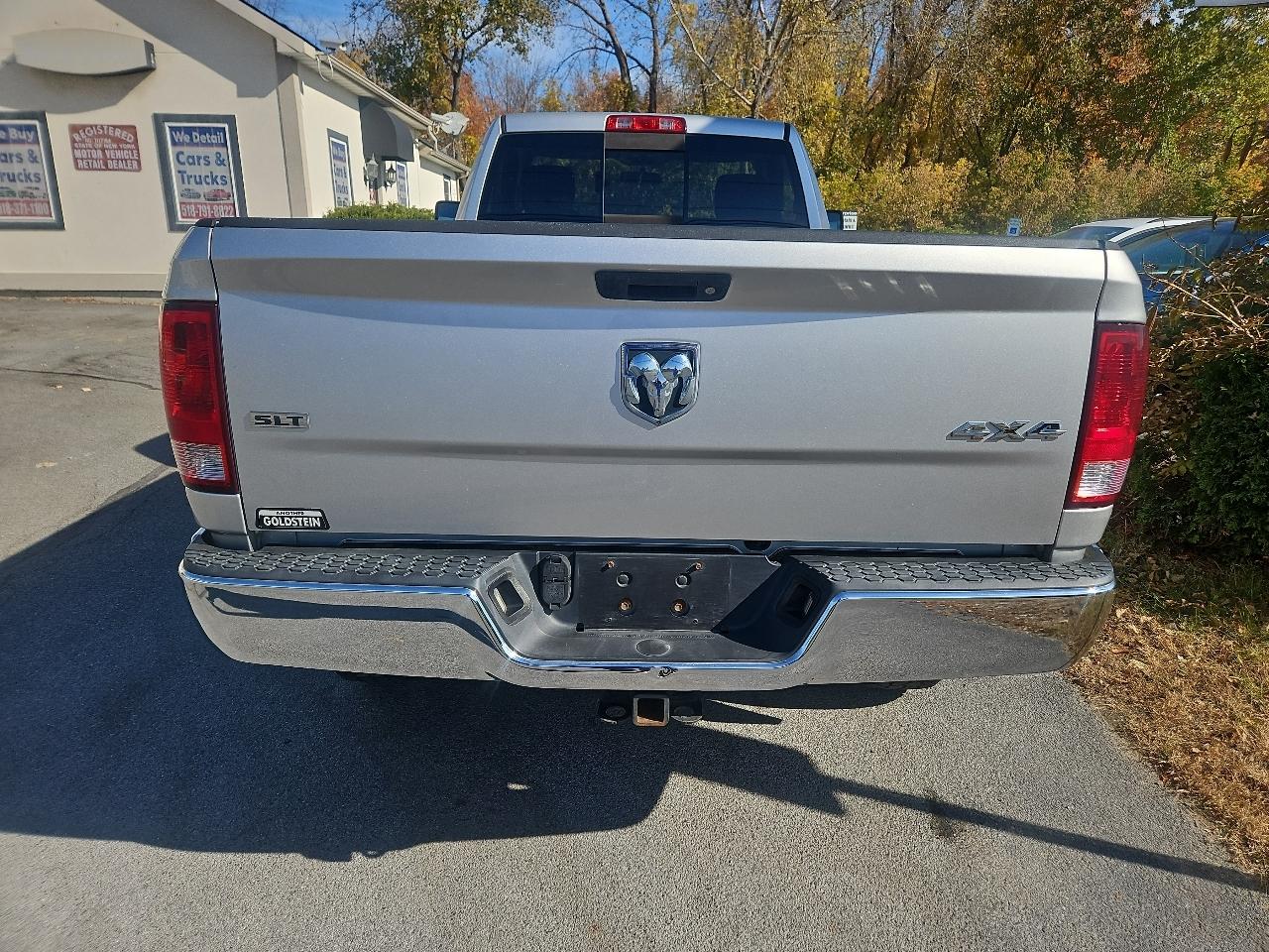 RAM 2500 4WD Reg Cab 140.5" SLT 2012