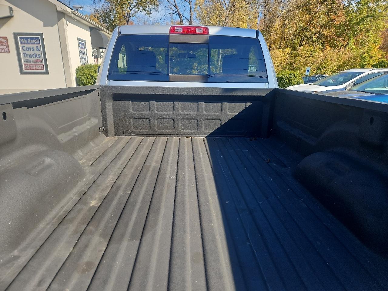 RAM 2500 4WD Reg Cab 140.5" SLT 2012
