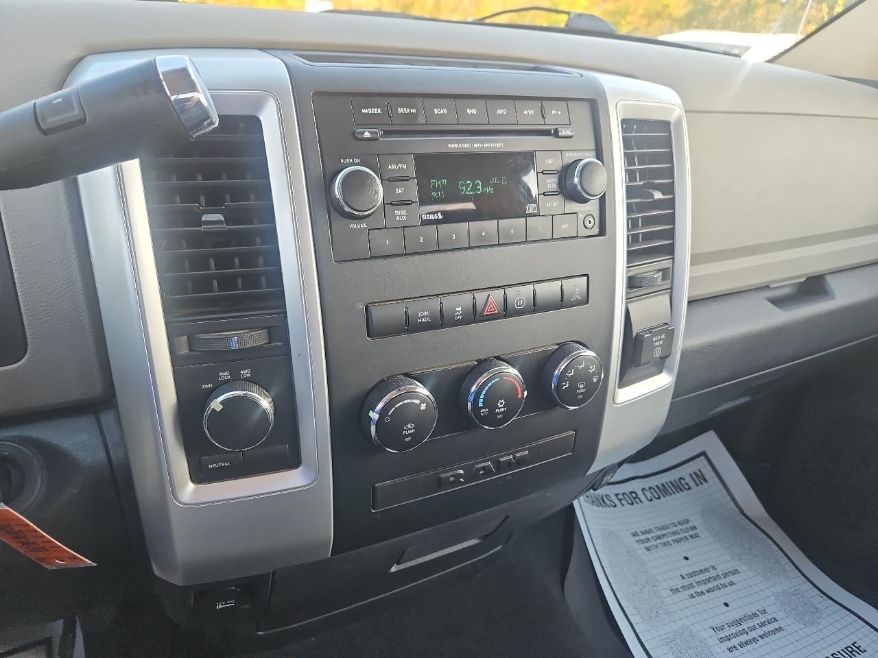 RAM 2500 4WD Reg Cab 140.5" SLT 2012