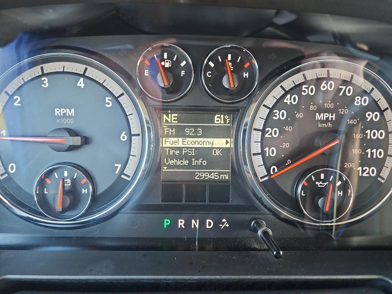 RAM 2500 4WD Reg Cab 140.5" SLT 2012