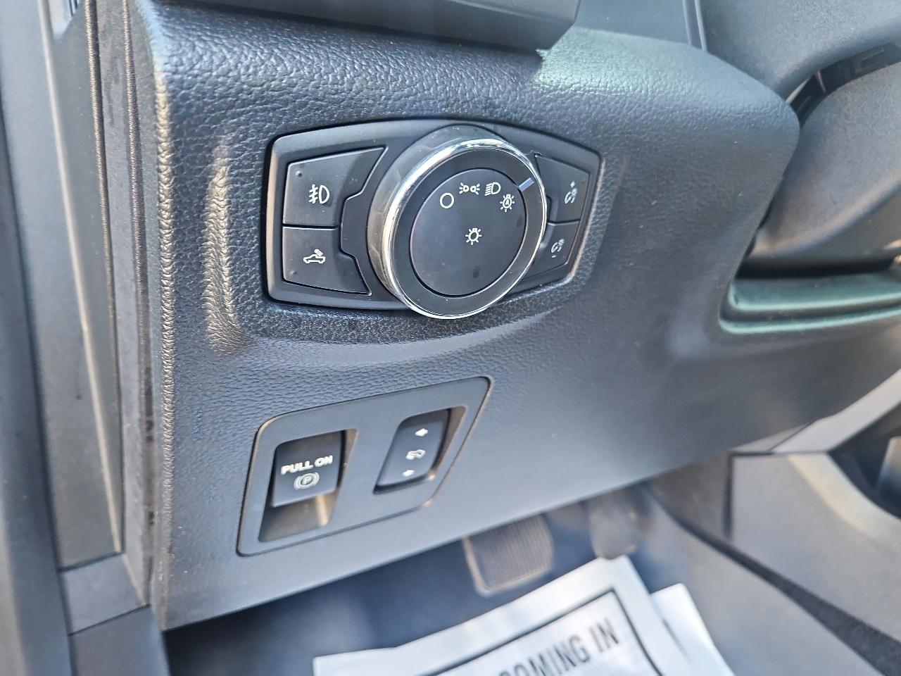 Ford F-150 4WD SuperCrew 145" XLT 2016
