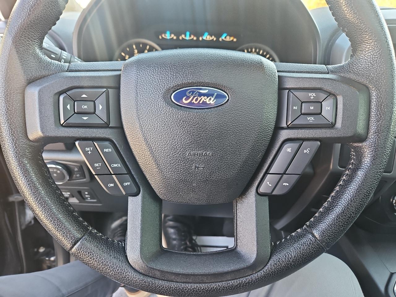 Ford F-150 4WD SuperCrew 145" XLT 2016