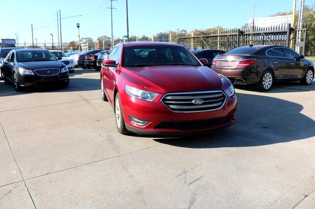 Ford Taurus 4dr Sdn SEL FWD 2015