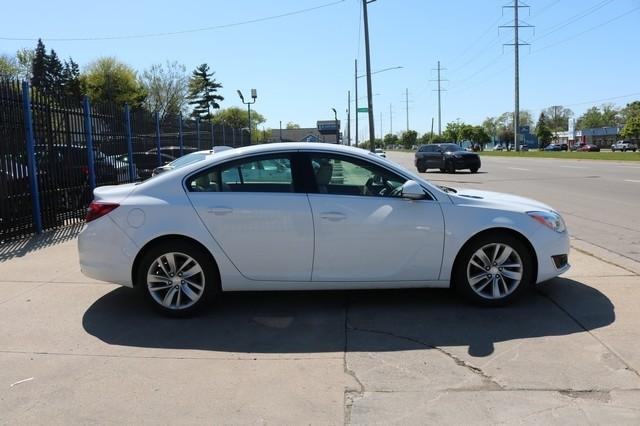 Buick Regal 4dr Sdn Turbo FWD 2015