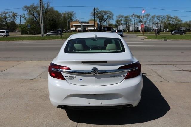Buick Regal 4dr Sdn Turbo FWD 2015