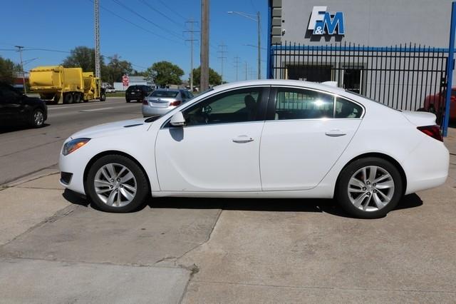 Buick Regal 4dr Sdn Turbo FWD 2015