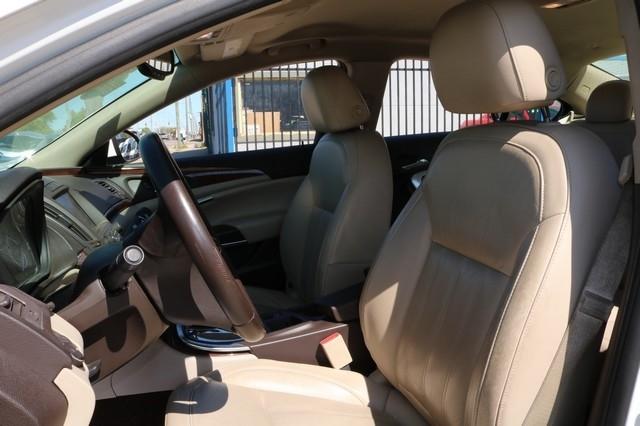 Buick Regal 4dr Sdn Turbo FWD 2015