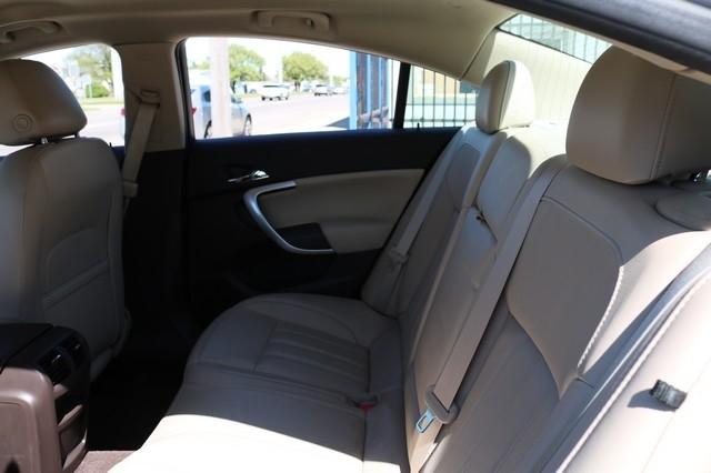 Buick Regal 4dr Sdn Turbo FWD 2015