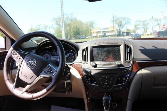 Buick Regal 4dr Sdn Turbo FWD 2015