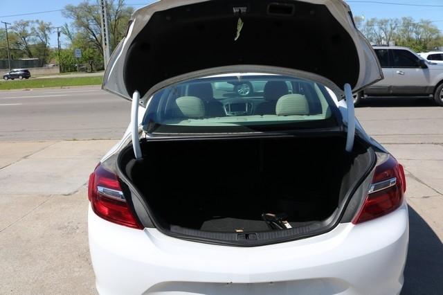 Buick Regal 4dr Sdn Turbo FWD 2015