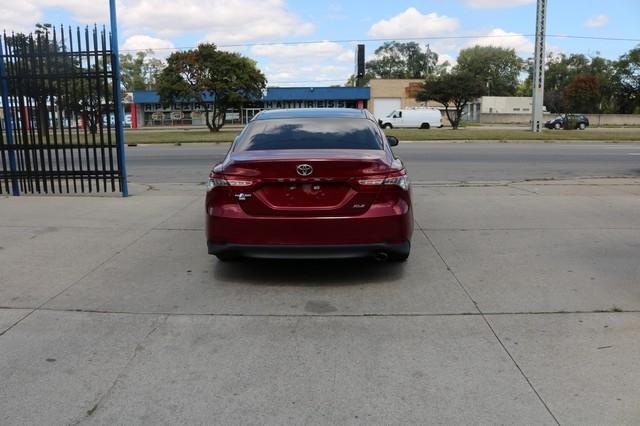 Toyota Camry LE Auto (Natl) 2018