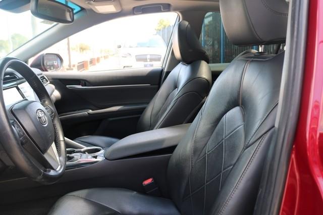 Toyota Camry LE Auto (Natl) 2018