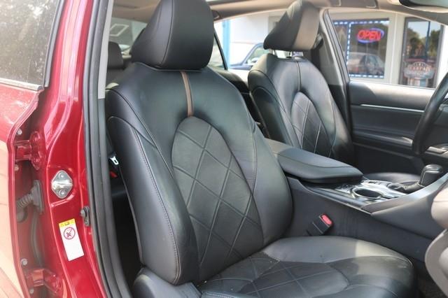 Toyota Camry LE Auto (Natl) 2018