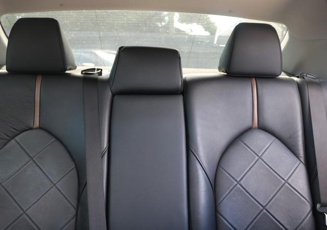 Toyota Camry LE Auto (Natl) 2018