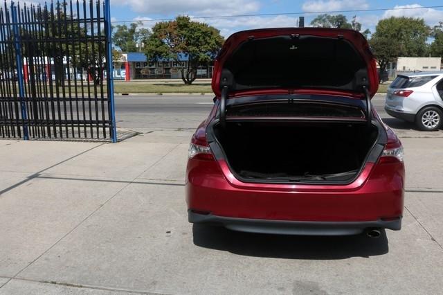 Toyota Camry LE Auto (Natl) 2018