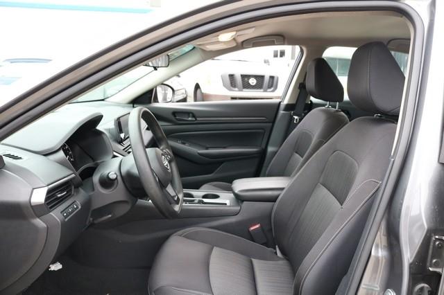 Nissan Altima 2.5 S Sedan 2024