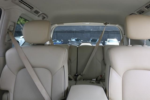 Infiniti QX80 LUXE AWD 2019